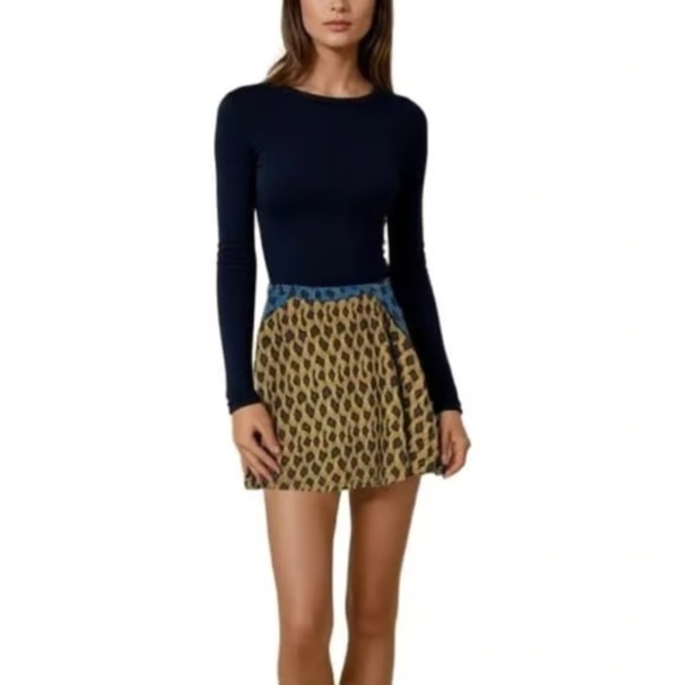 English Rose Skirt Sz S NWOT